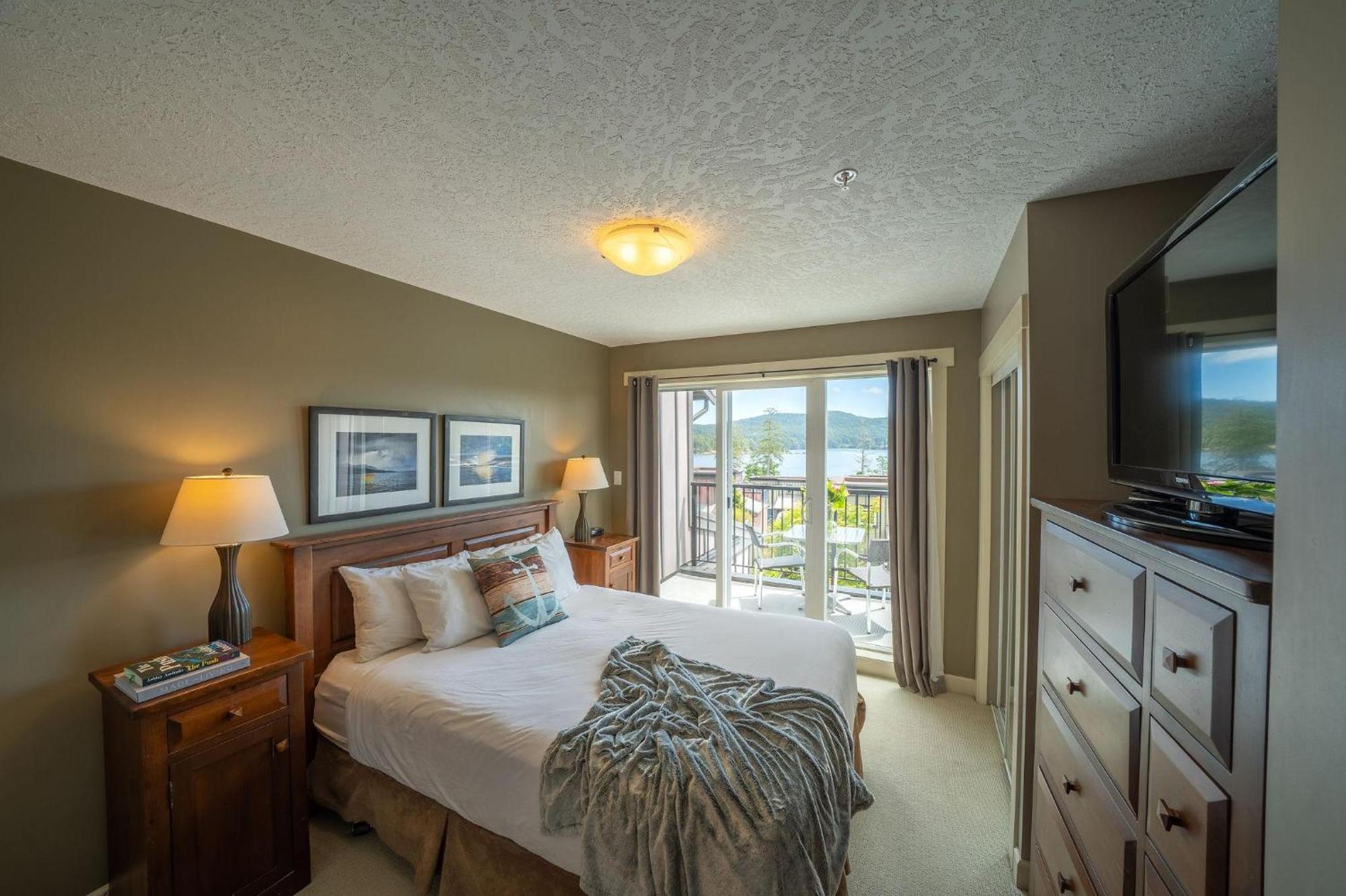 Sooke Harbour Resort & Marina Exterior photo